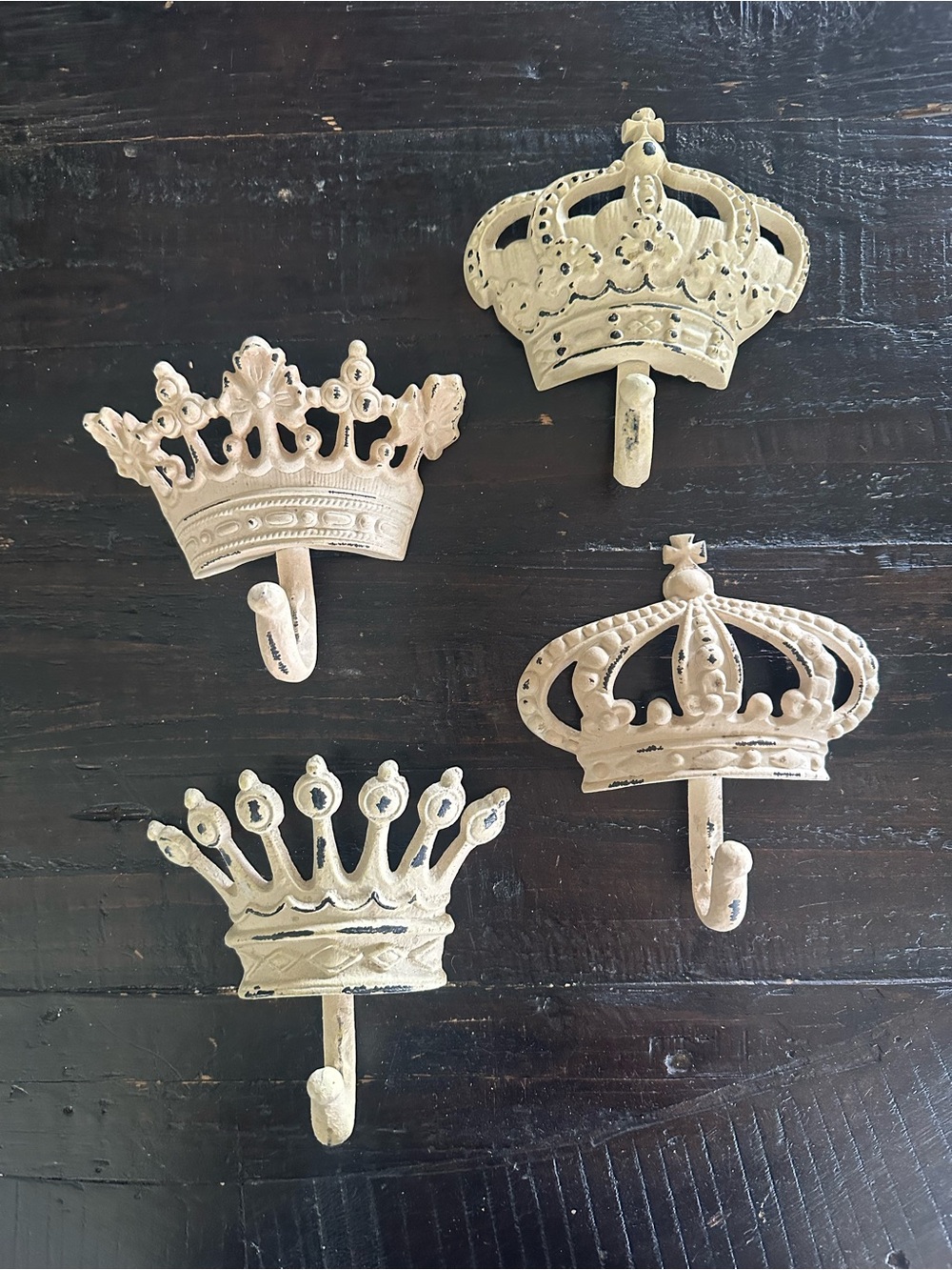 Crown Wall Hooks Set - Decorative Metal Crown Hooks in Cream